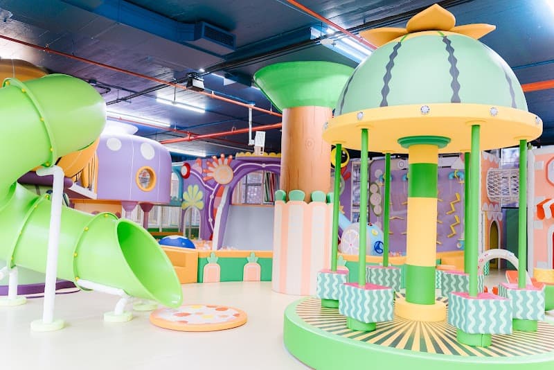 Peekabooo 21st Street