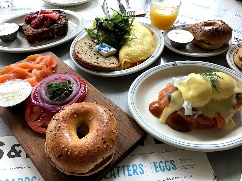 Russ & Daughters Cafe
