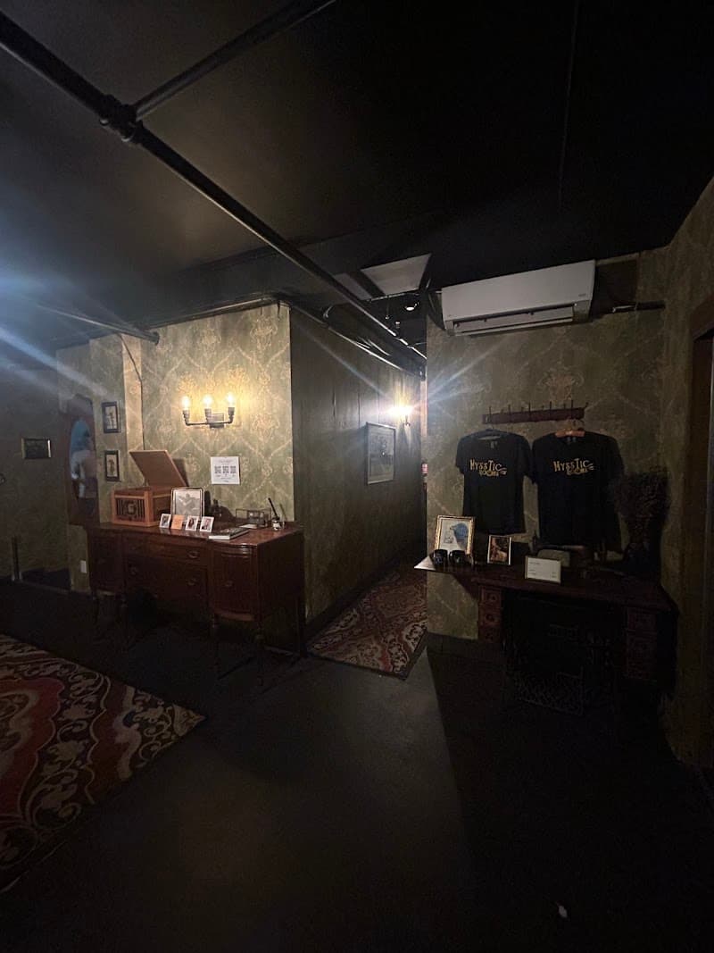 MyssTic Rooms