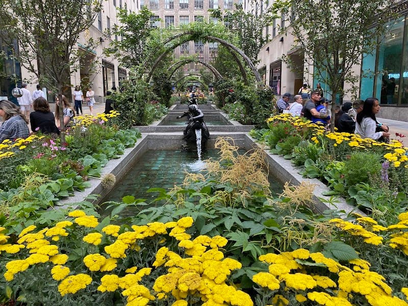 The Channel Gardens